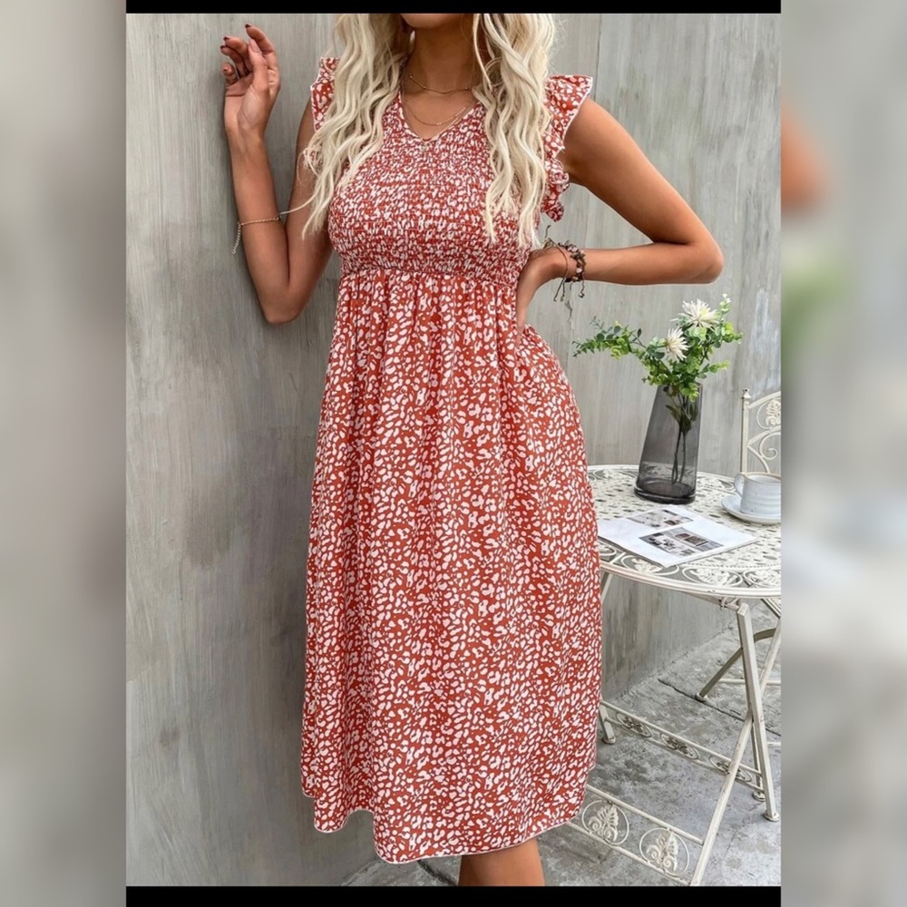 Boho ditsy floral midi dress